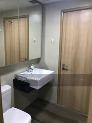 Waterfront Gold (D16), Condominium #192812132